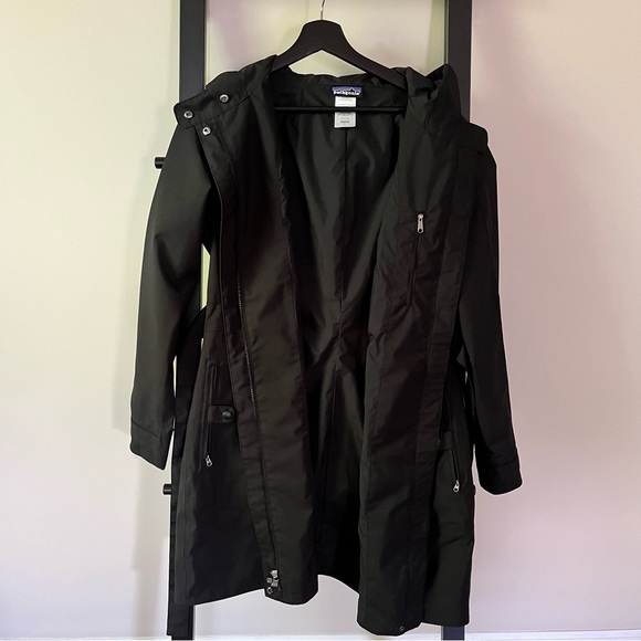Patagonia W’s Arborist Trench Rain Coat H2no Black L - Picture 3 of 14